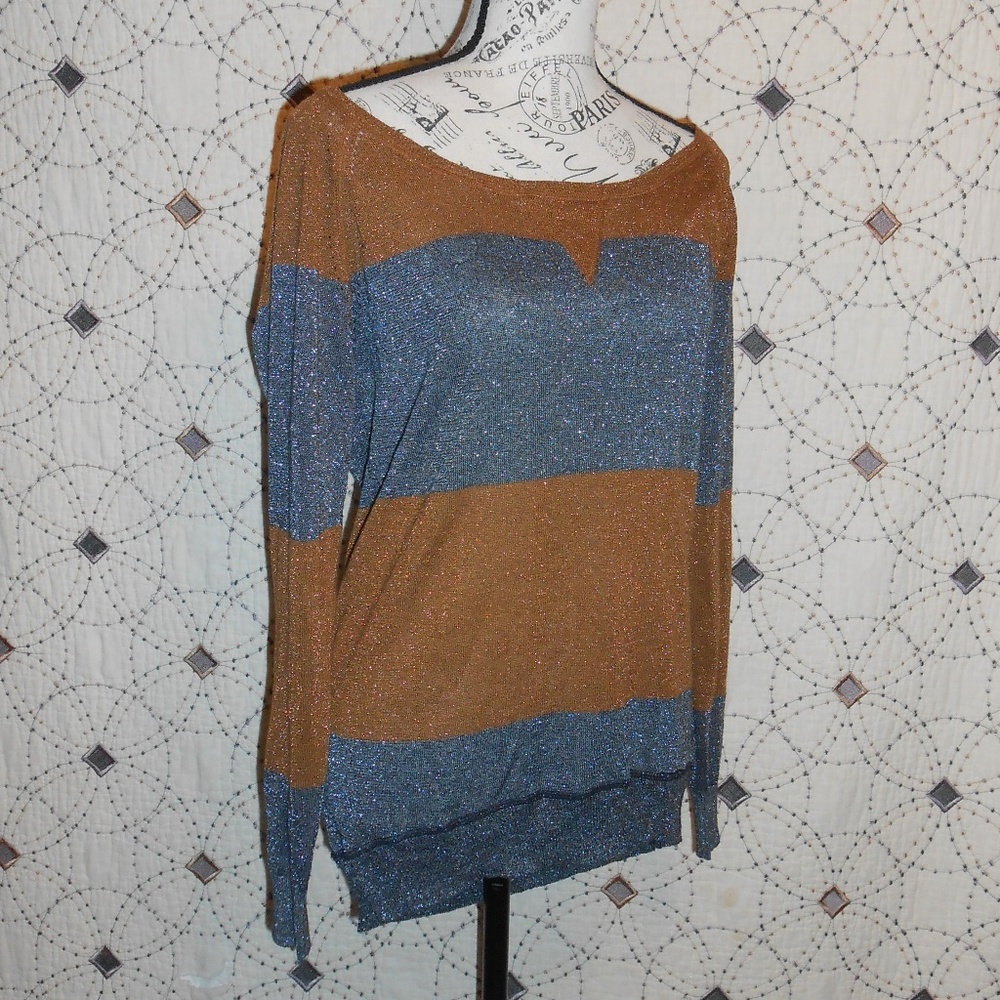 3/$10 EUC I <3 my T's Sparkle Long Sleeve Top